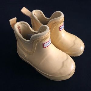 Kids HUNTER rain boots size 7